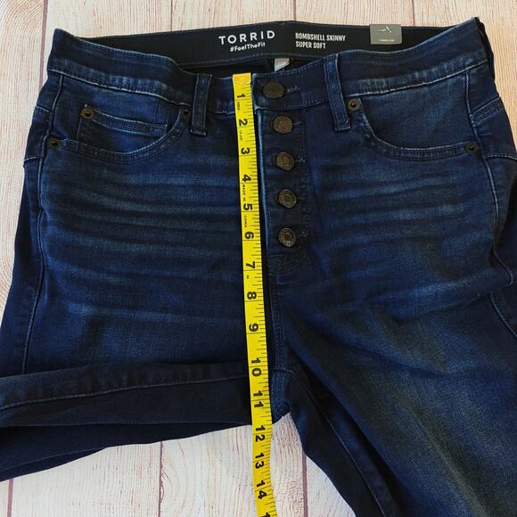 Torrid Bombshell Skinny Super Soft High Rise Jeans sz 10R NWT - Picture 10 of 12